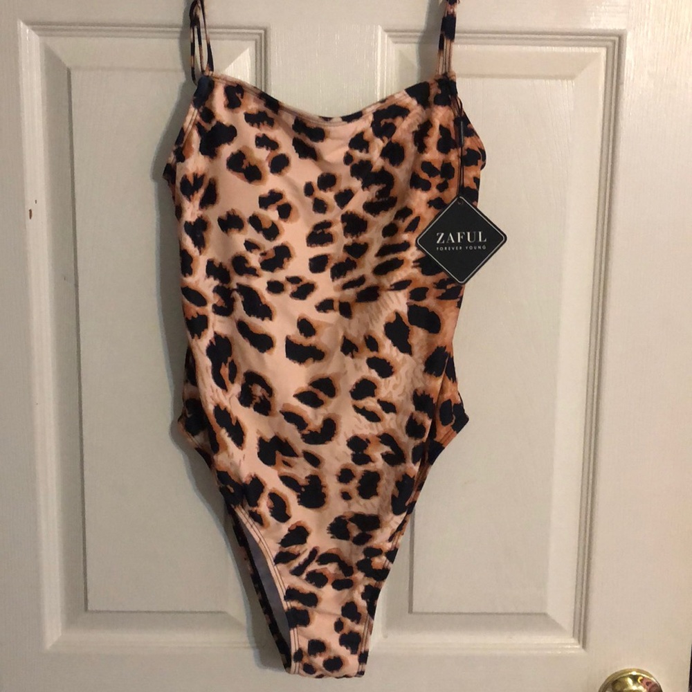 Women’s one piece swim